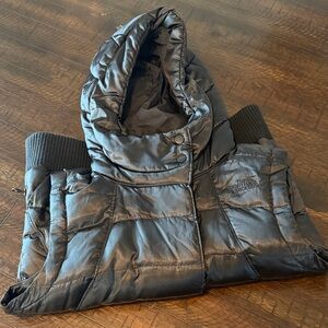 The North Face 550 Down Black Puffer Vest